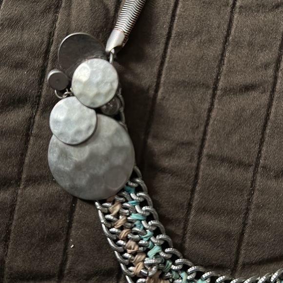 Necklace - Picture 2 of 4